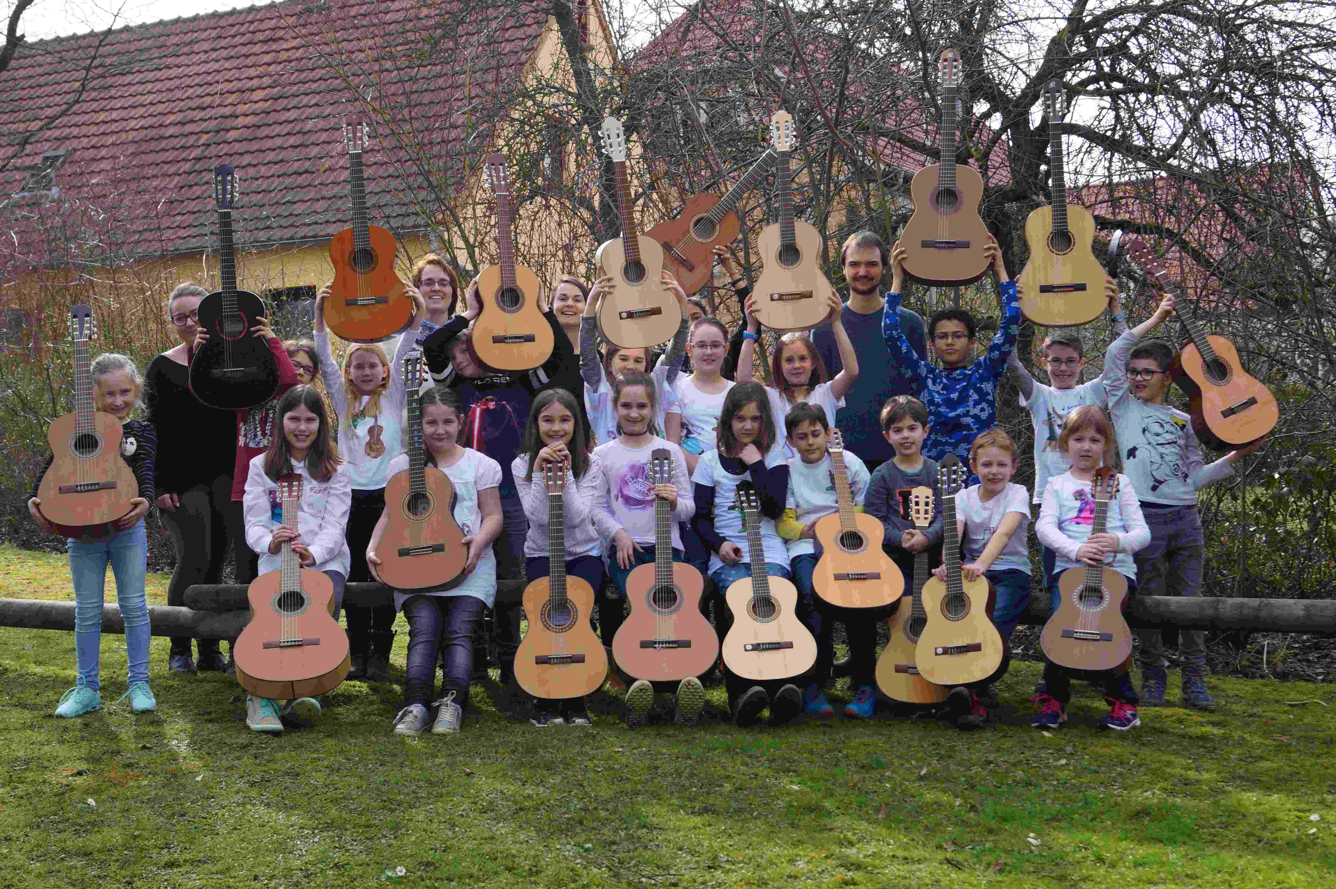 Gruppenfoto der Teilnehmer:innen